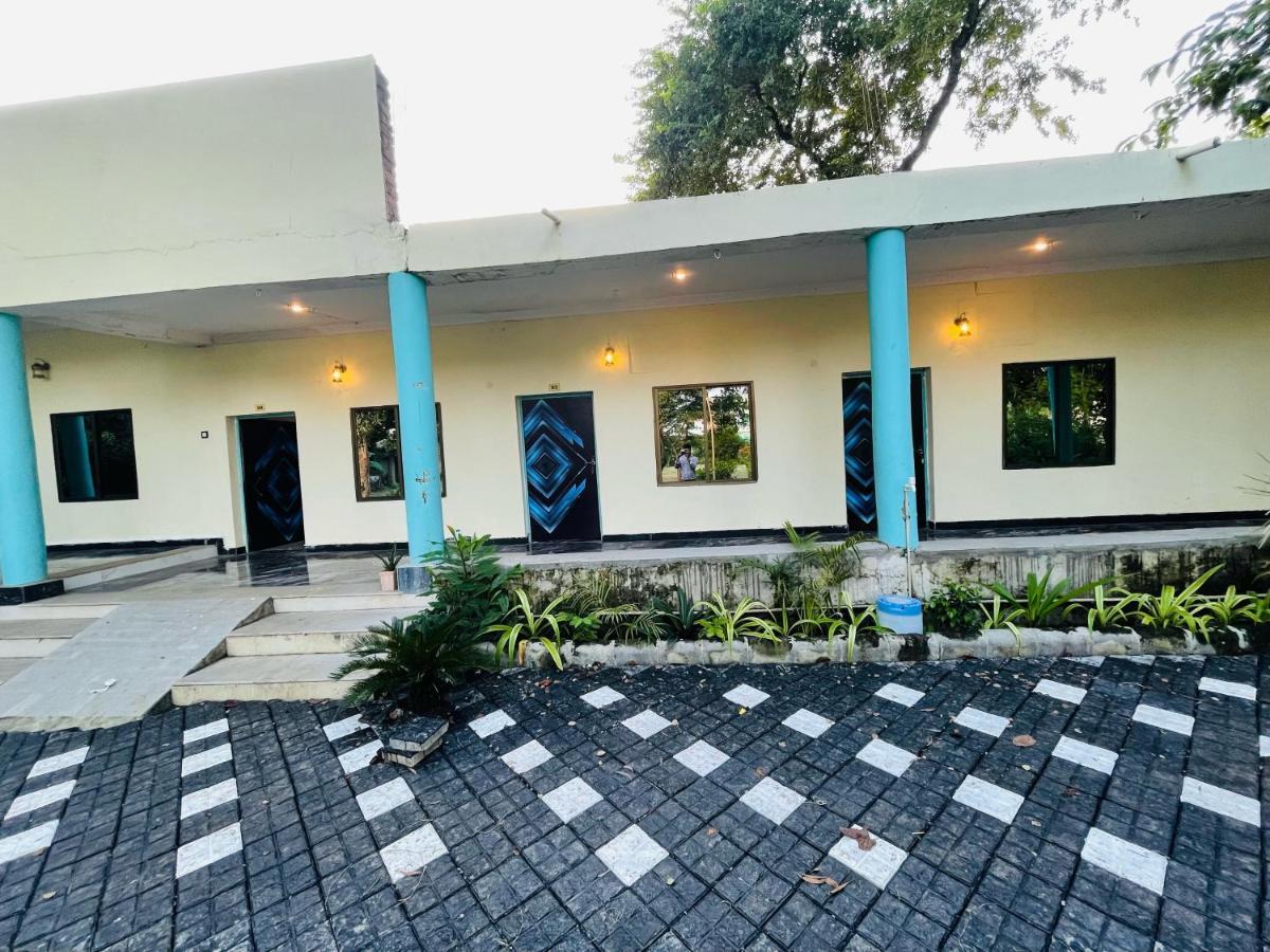 Hotel Green Park Jabalpur Buitenkant foto