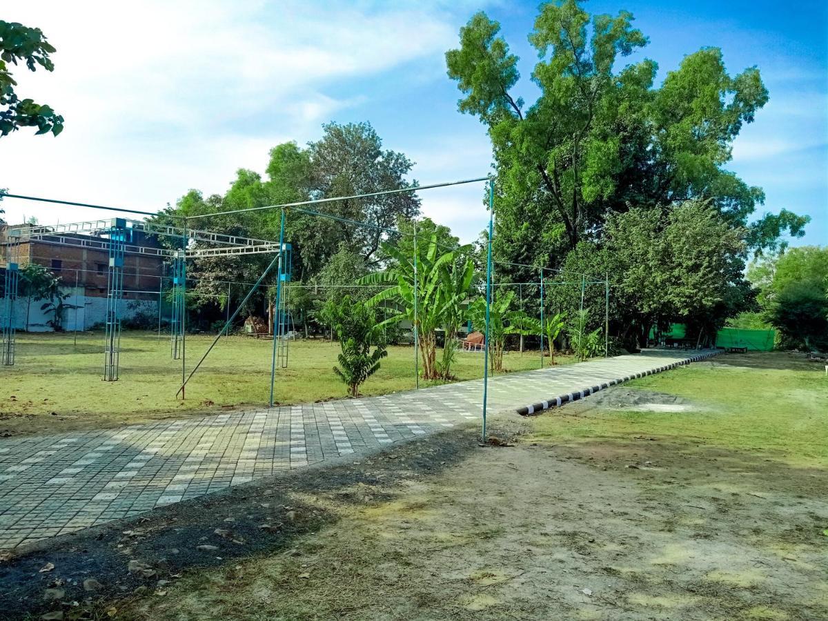 Hotel Green Park Jabalpur Buitenkant foto