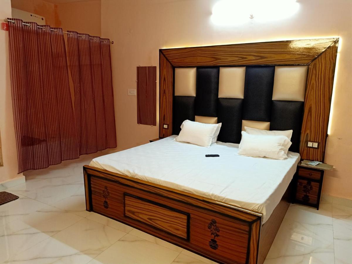 Hotel Green Park Jabalpur Buitenkant foto